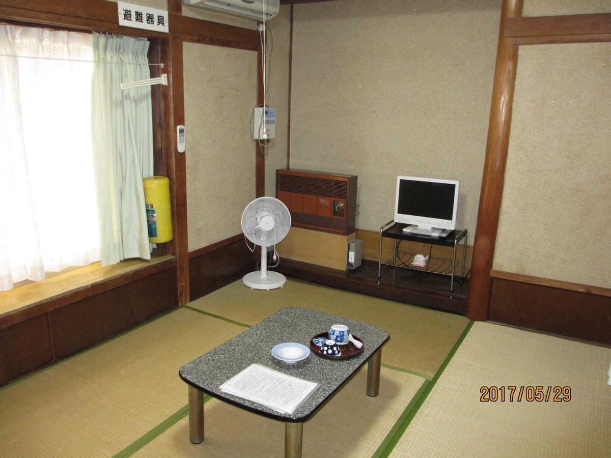 Yokoso Ryokan Беппу Экстерьер фото