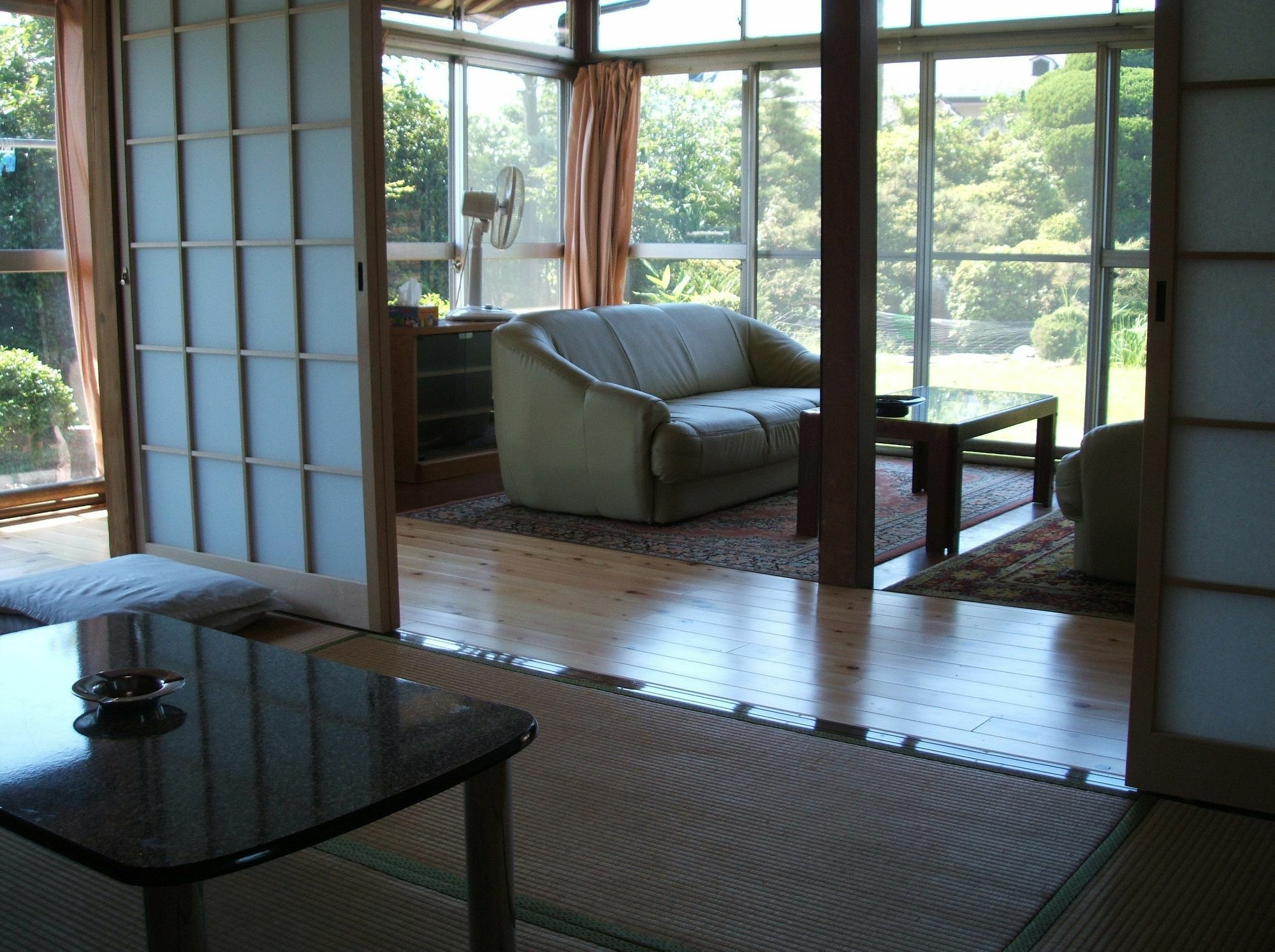 Yokoso Ryokan Беппу Экстерьер фото